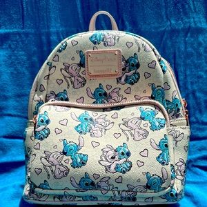 Stitch and Angel in love - LoungeFly